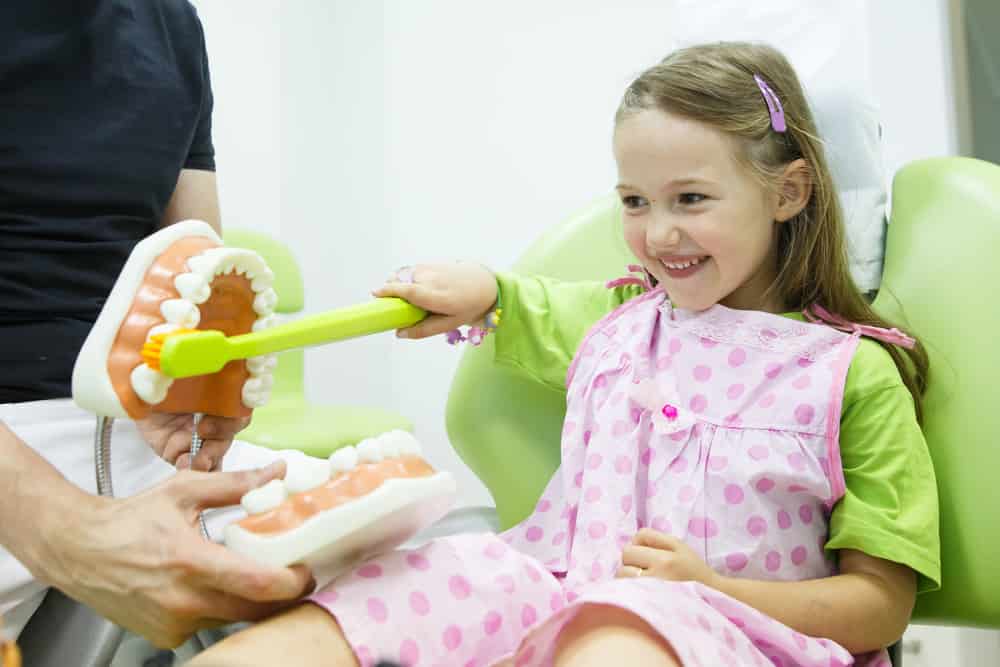 How Early Should You Take Your Child To The Dentist